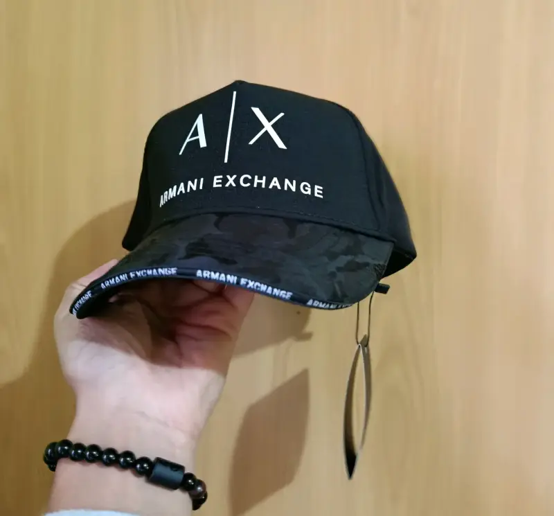Set de gorros de marcas variades en stock - 3