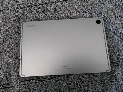 Tablet Samsung S9 Fe en perfecto estado - miniatura 1