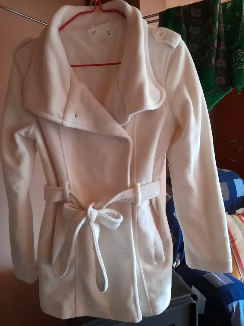 Abrigo blanco talla S - 2