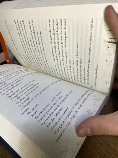 Libro 'La canción del corazón' por TJ Klune - miniatura 4