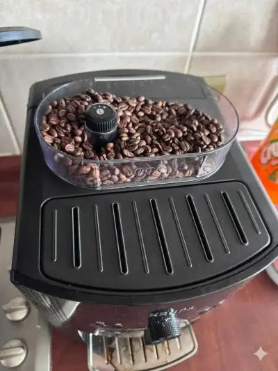 Cafetera automática Krups negra - miniatura 2