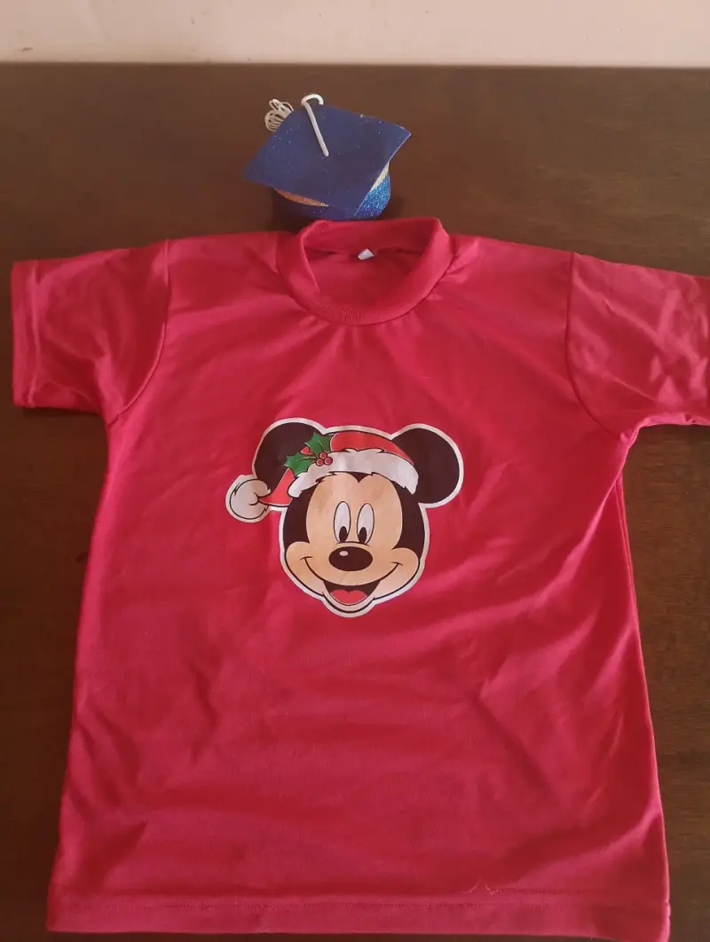 Polera roja Mickey Navidad