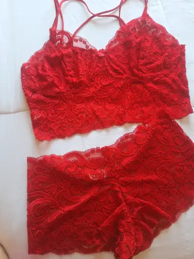 Conjunto lencería bordada - miniatura 5
