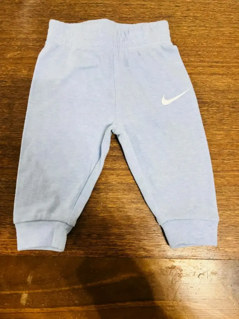 Pantalones bebé celeste Nike - 1