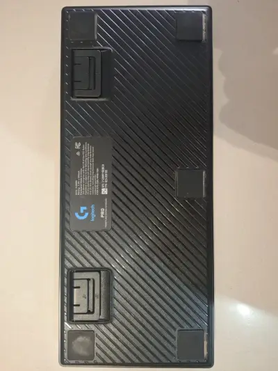 Teclado mecánico Logitech G Pro - miniatura 3