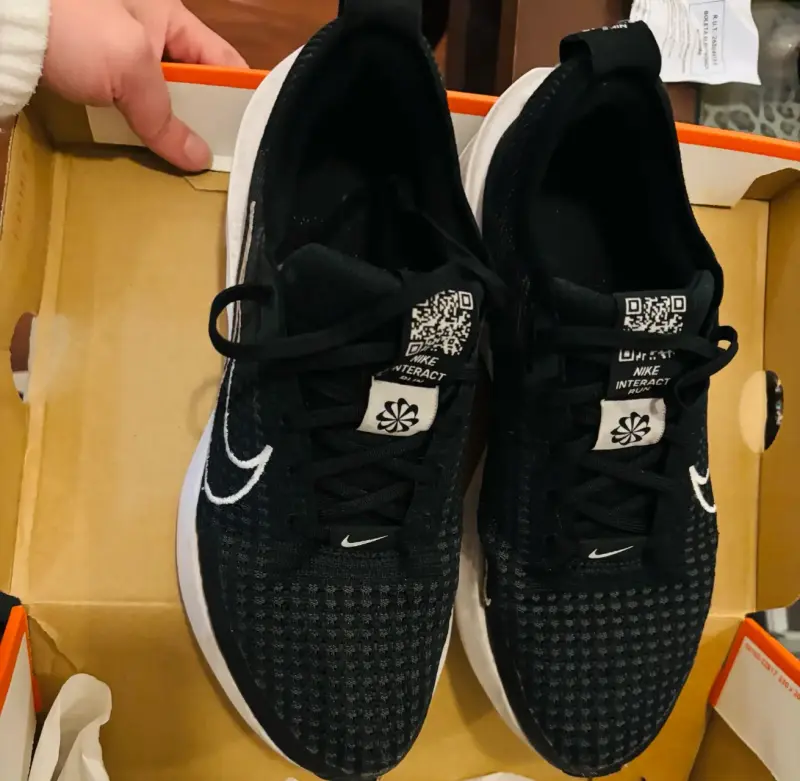 Zapatillas deportivas negras Nike - 1