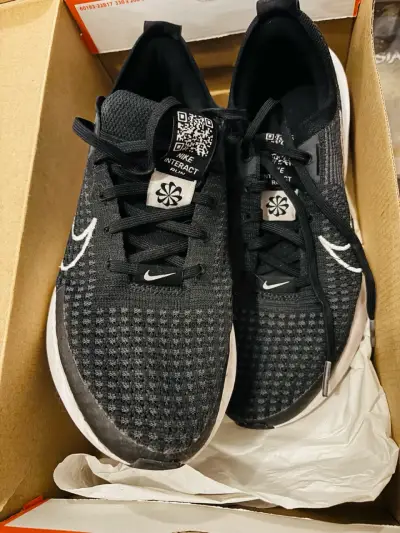 Zapatillas deportivas negras Nike - miniatura 3