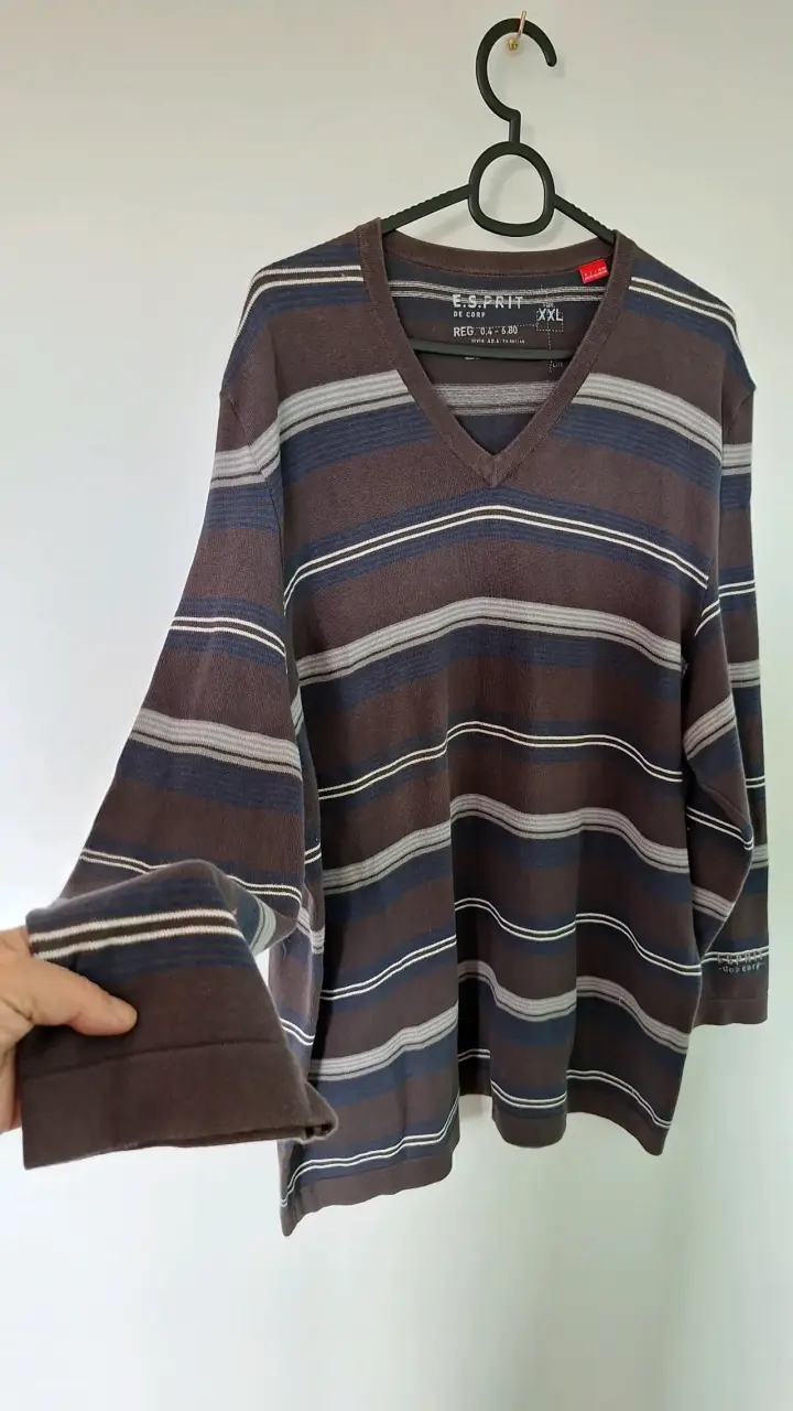 Suéter Esprit gris a rayas cuello V - 3