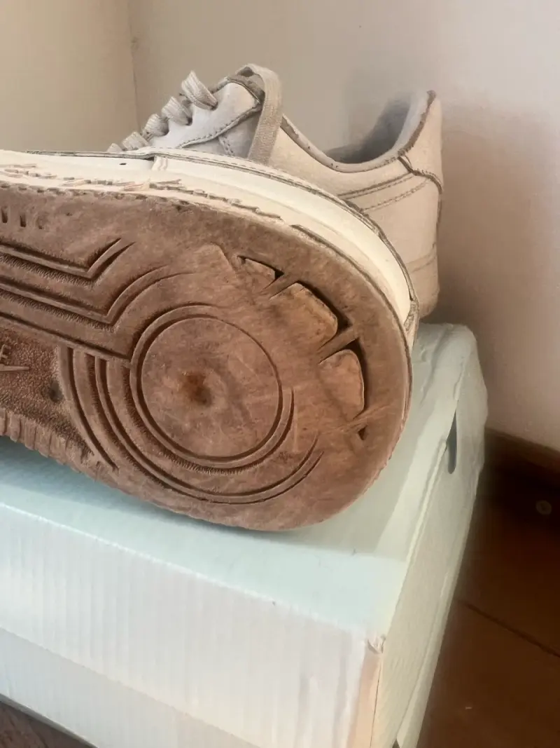 Zapatillas blancas Nike usadas - 2