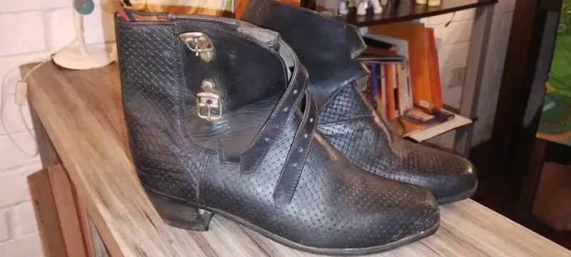 Zapatos de Huaso, cuero nacional. - 2