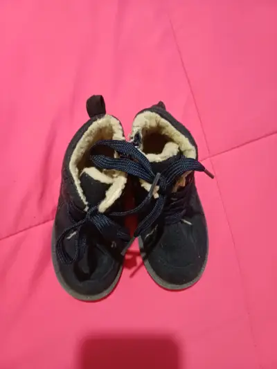 Botas infantiles negras con forro talla 24 - miniatura 2