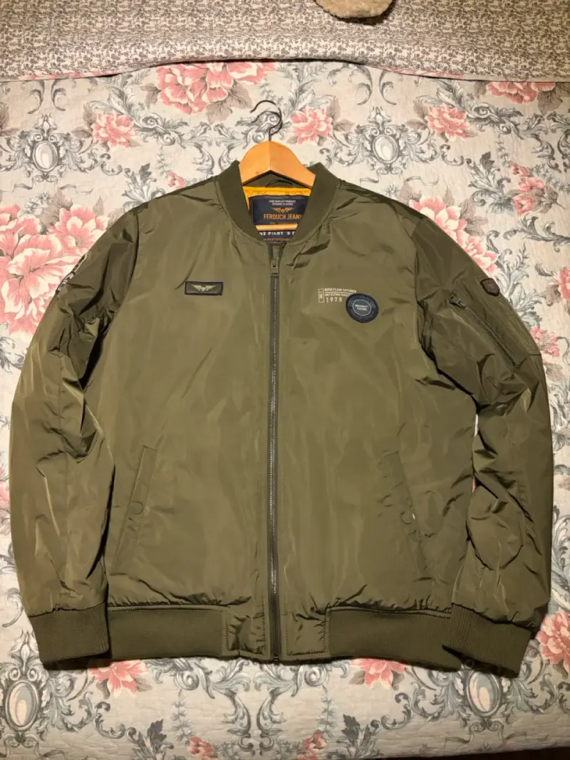 Chaqueta Ferouch bomber verde oliva - 1