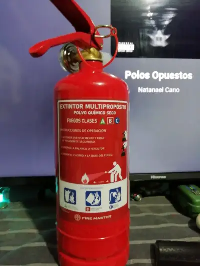 Extintor multipropósito rojo - miniatura 1