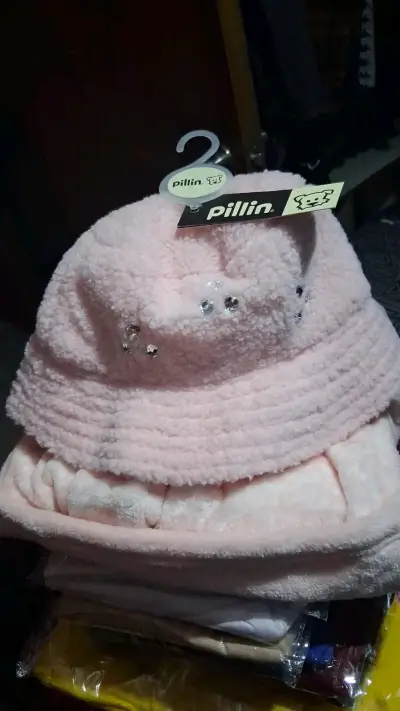 Sombrero rosado de bebé - miniatura 1