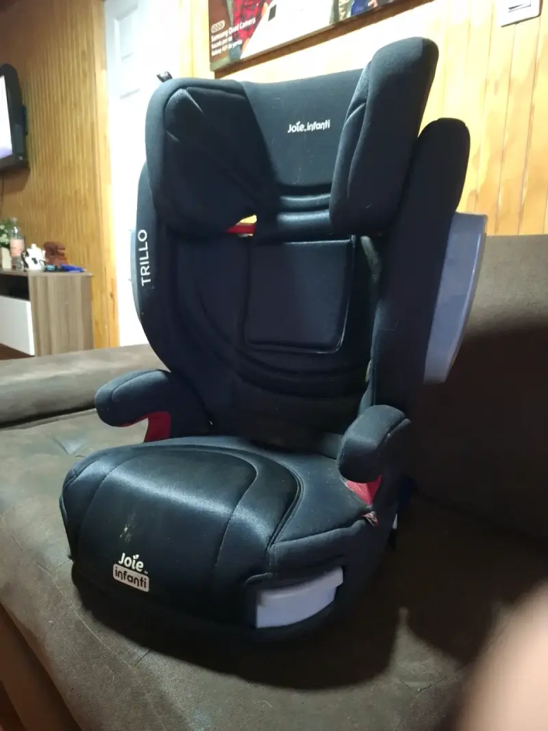 Silla de auto negra Joie - 4