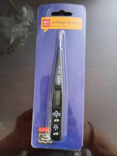 Probador de voltaje digital - miniatura 1