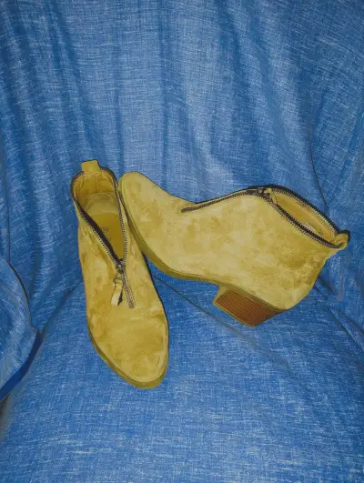 Botines color camel con taco - miniatura 1