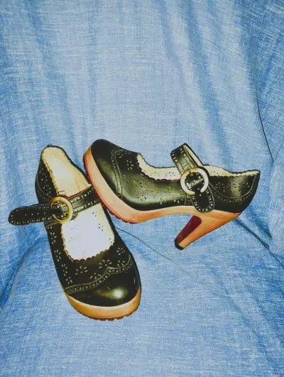 Botines color camel con taco - miniatura 4