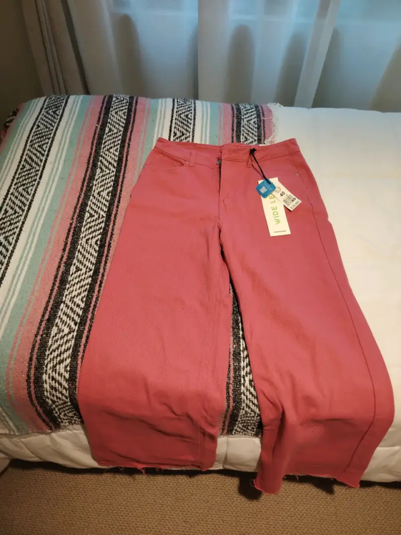 Pantalones rosados nuevos - 2