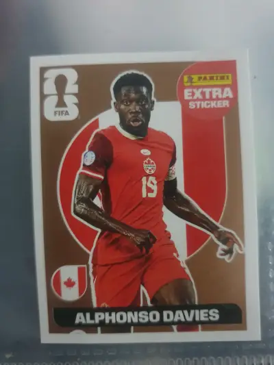 Lámina Panini Extra Bronce Alphonso Davies - miniatura 3