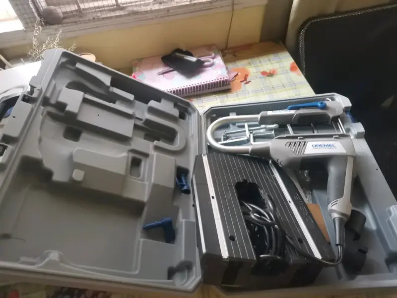 Herramienta rotativa Dremel con maleta - 2