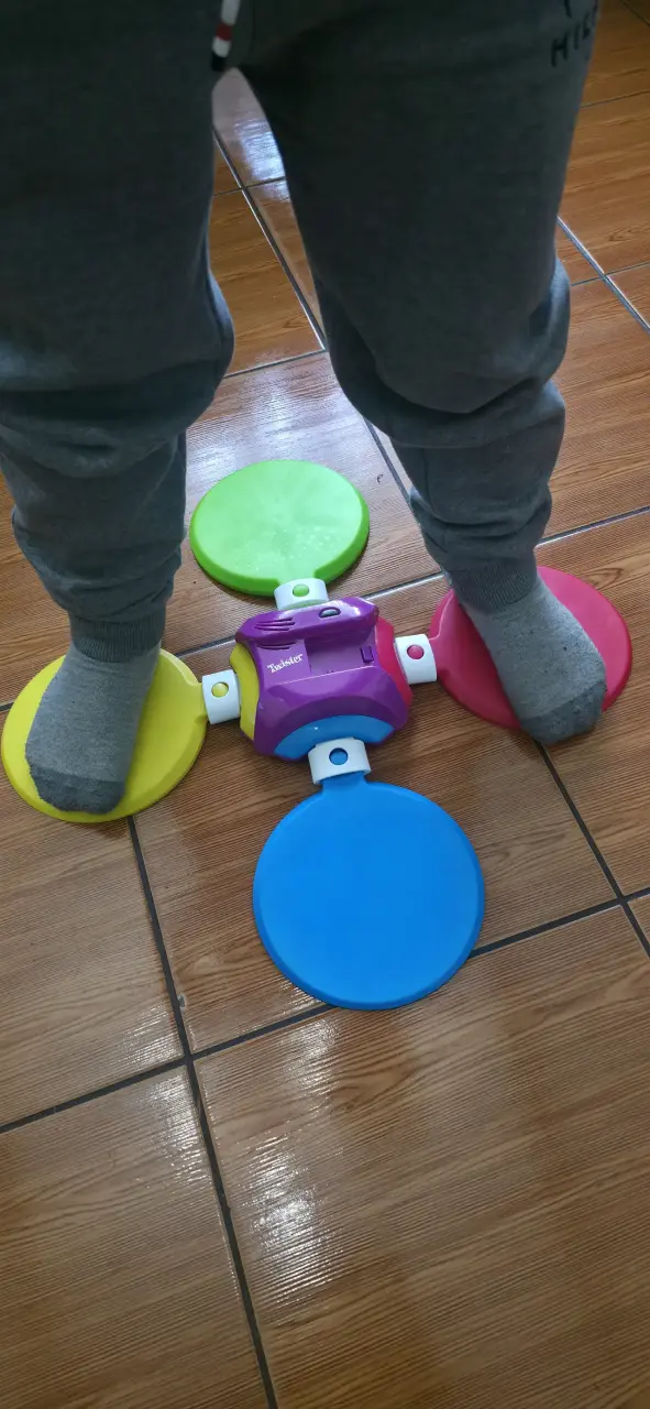 Juego Twister Moves Hip Hop Spots - 2