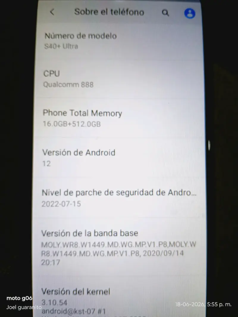 Smartphone Android gris - 3
