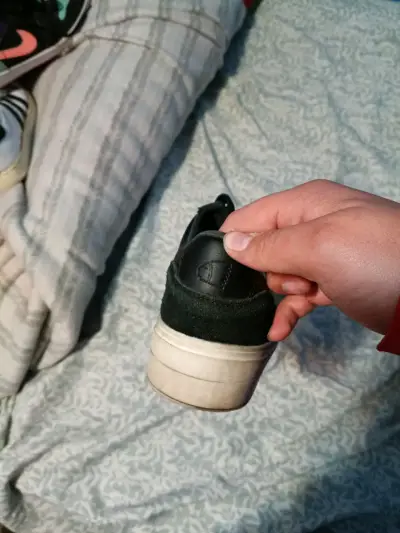 Zapatillas negras clásicas - miniatura 3