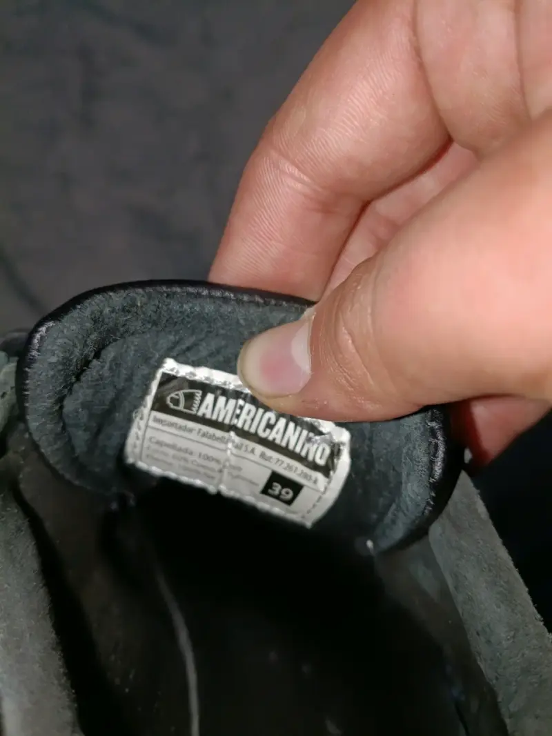 Zapatillas negras clásicas - 4