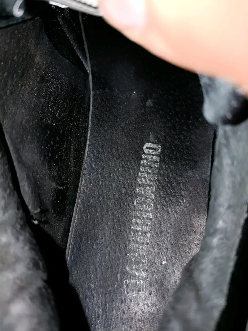 Zapatillas negras clásicas - 5
