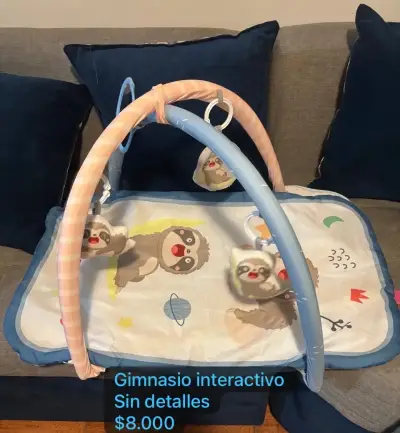 Gimnasio interactivo de bebé - miniatura 1