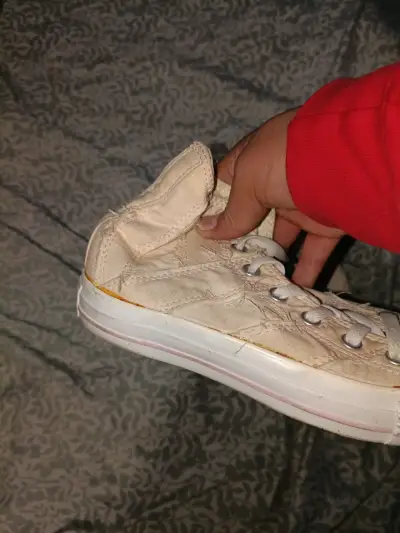 Zapatillas altas beige usadas - miniatura 2