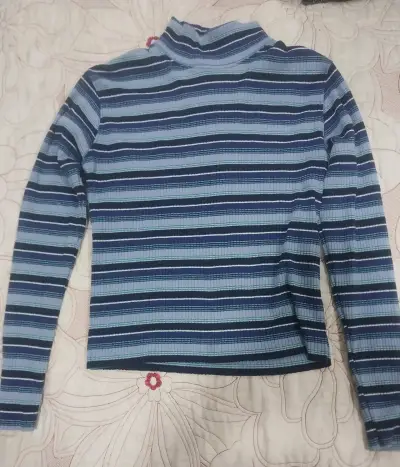 Jersey de cuello alto a rayas - miniatura 1