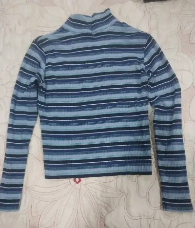 Jersey de cuello alto a rayas - miniatura 2