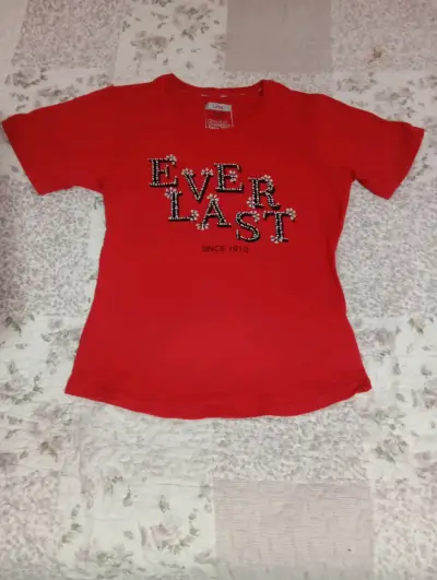 Polera roja Everlast diseño floral - miniatura 1