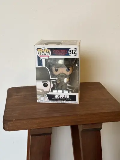 Figura Funko Pop Hopper #512 - miniatura 1