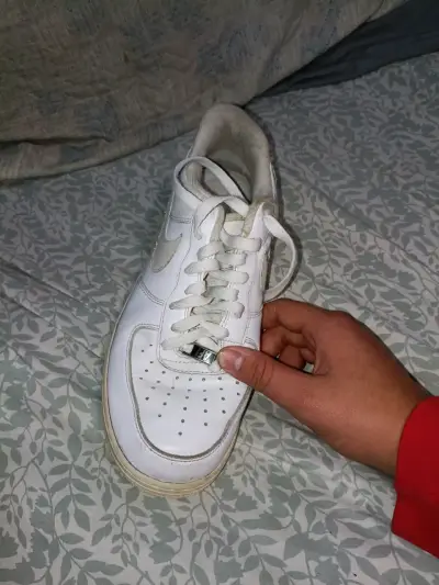 Zapatilla blanca Nike usada - miniatura 3