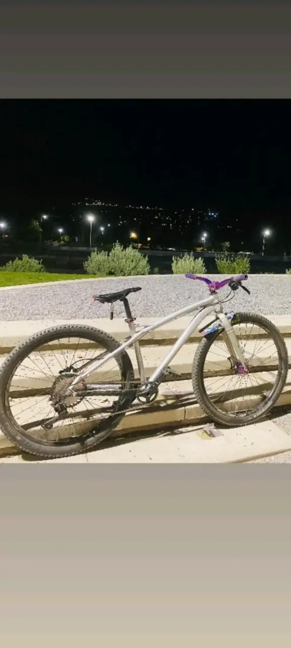 Bicicleta montaña blanca - 1