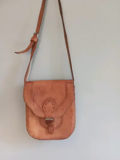 Cartera cuero natural artesanal café - miniatura 1