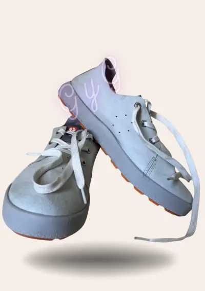 Zapatillas deportivas blancas - miniatura 1