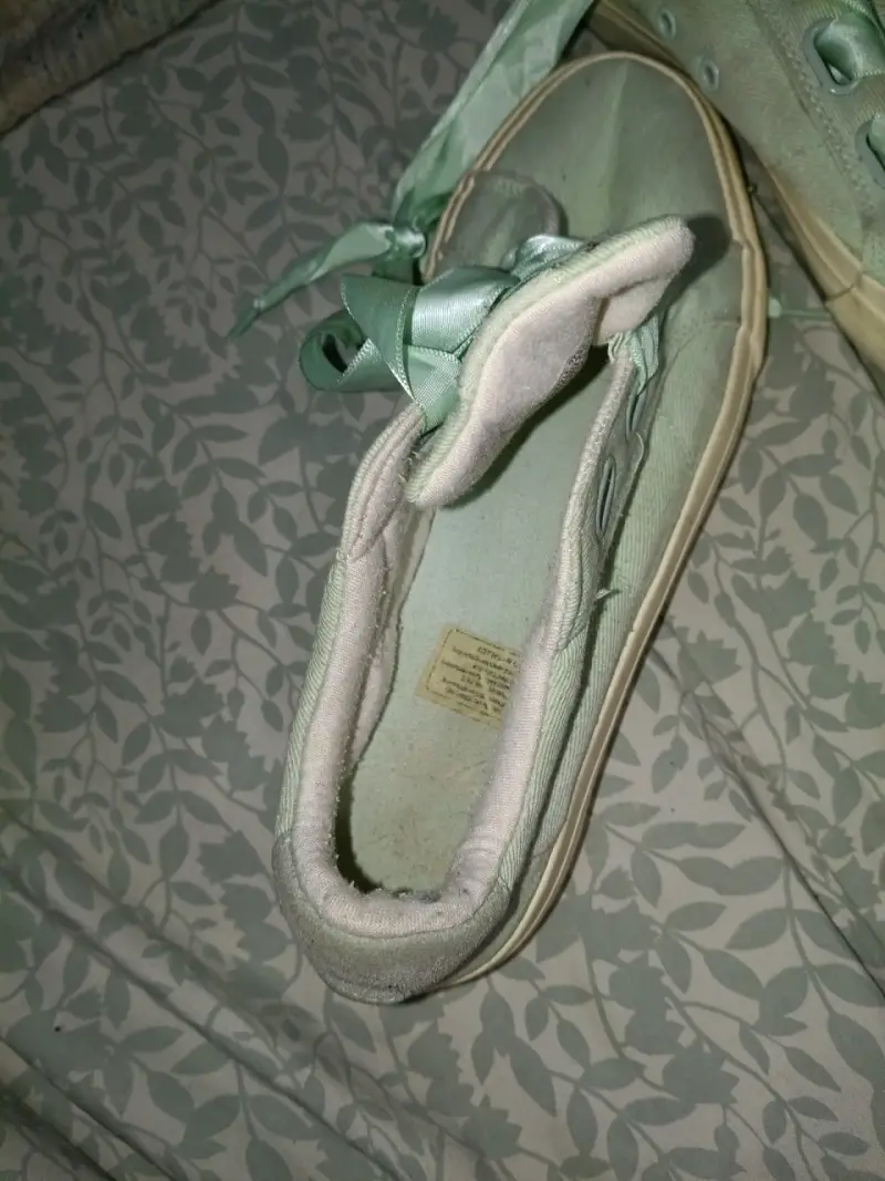 Zapatillas de lona verdes usadas - 3