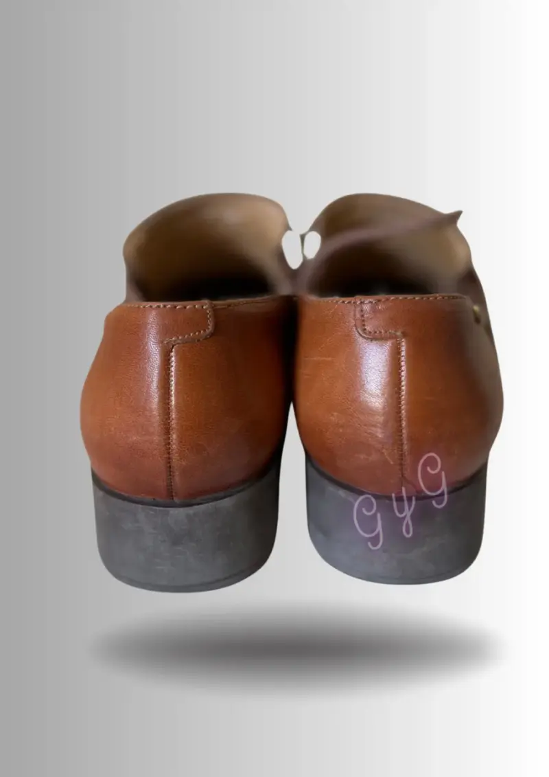 Zapatos de cuero camel usados - 2