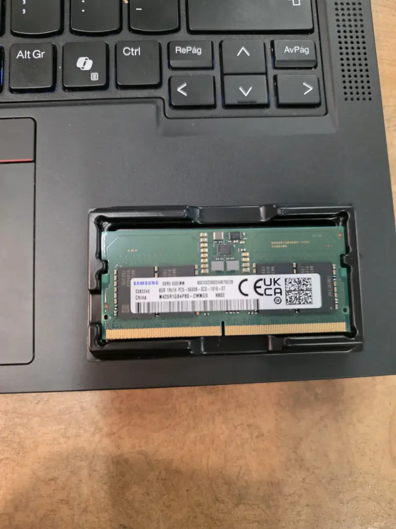 Memoria RAM Samsung DDR5 8GB - 2