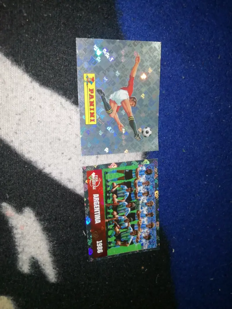 Lámina Panini 00 y Argentina 1986