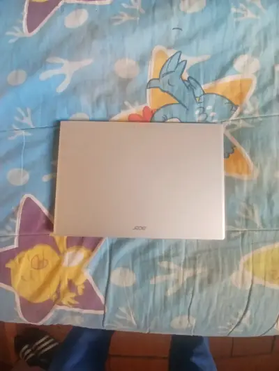 Laptop Acer Intel Core i3 - miniatura 2