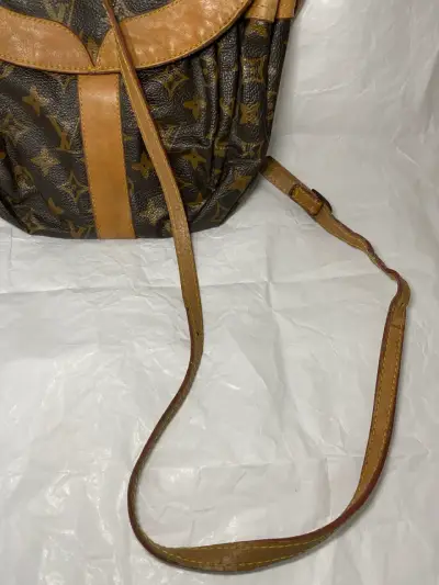 Mochila estilo monograma marrón - miniatura 5