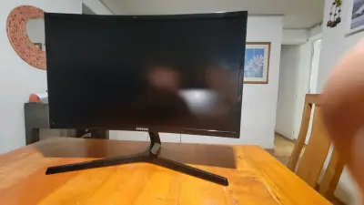 Monitor Samsung Lc24rg50 24 Gaming 144hz - miniatura 3