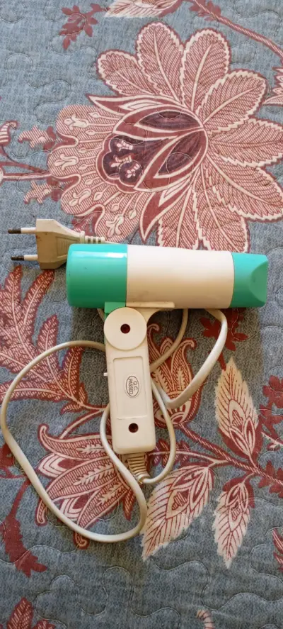 Secador de pelo compacto vintage - miniatura 1