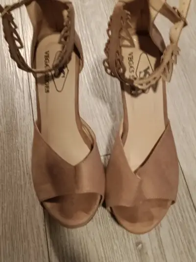 Zapato de tacón beige con transparente - miniatura 6