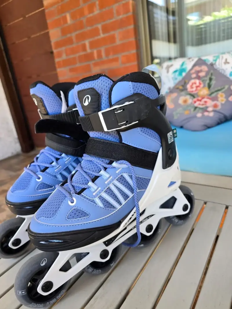 Patines en línea azules - 1